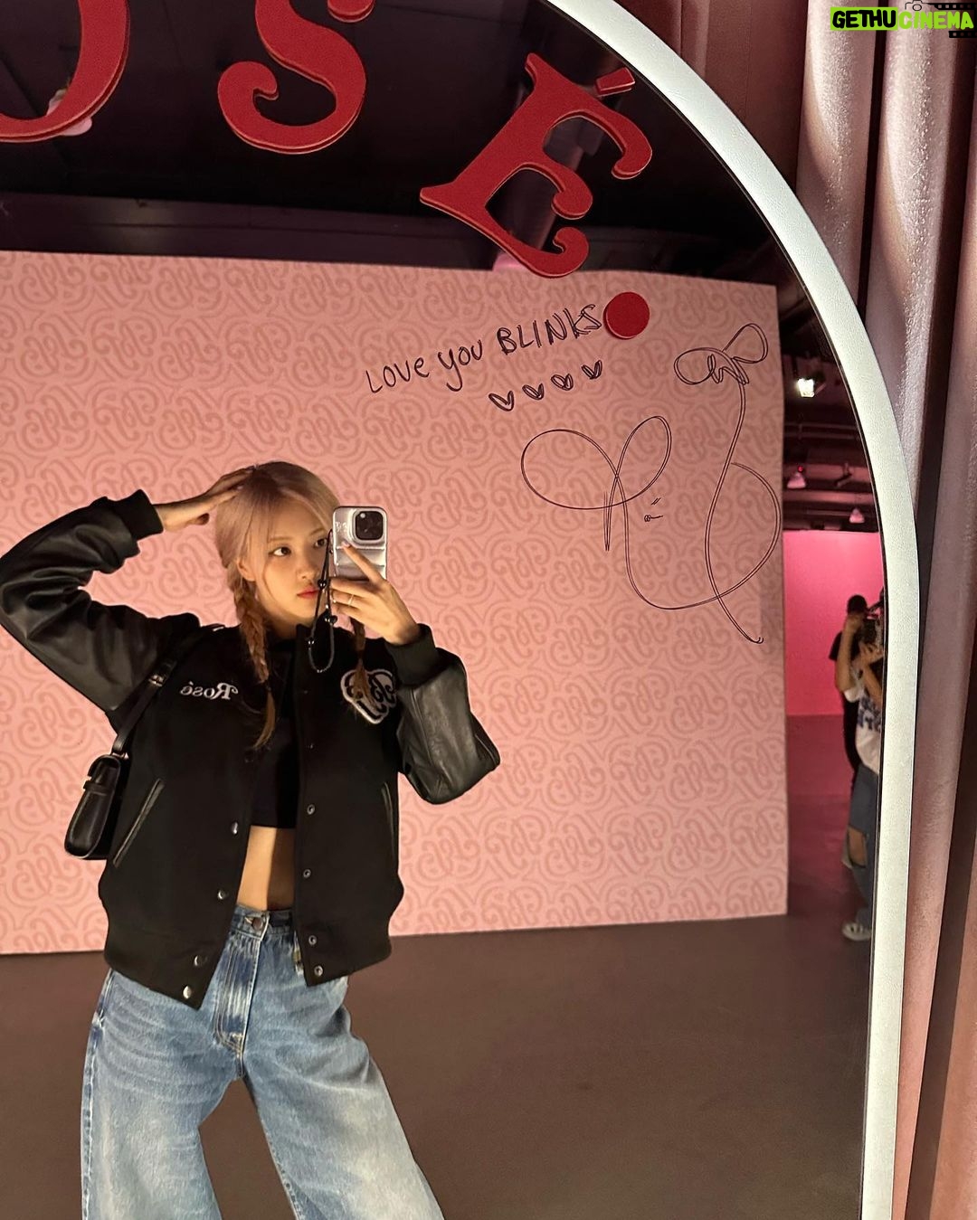Rosé Instagram - 🎀 BORNPINK x @verdy (in LA) Los Angeles, California