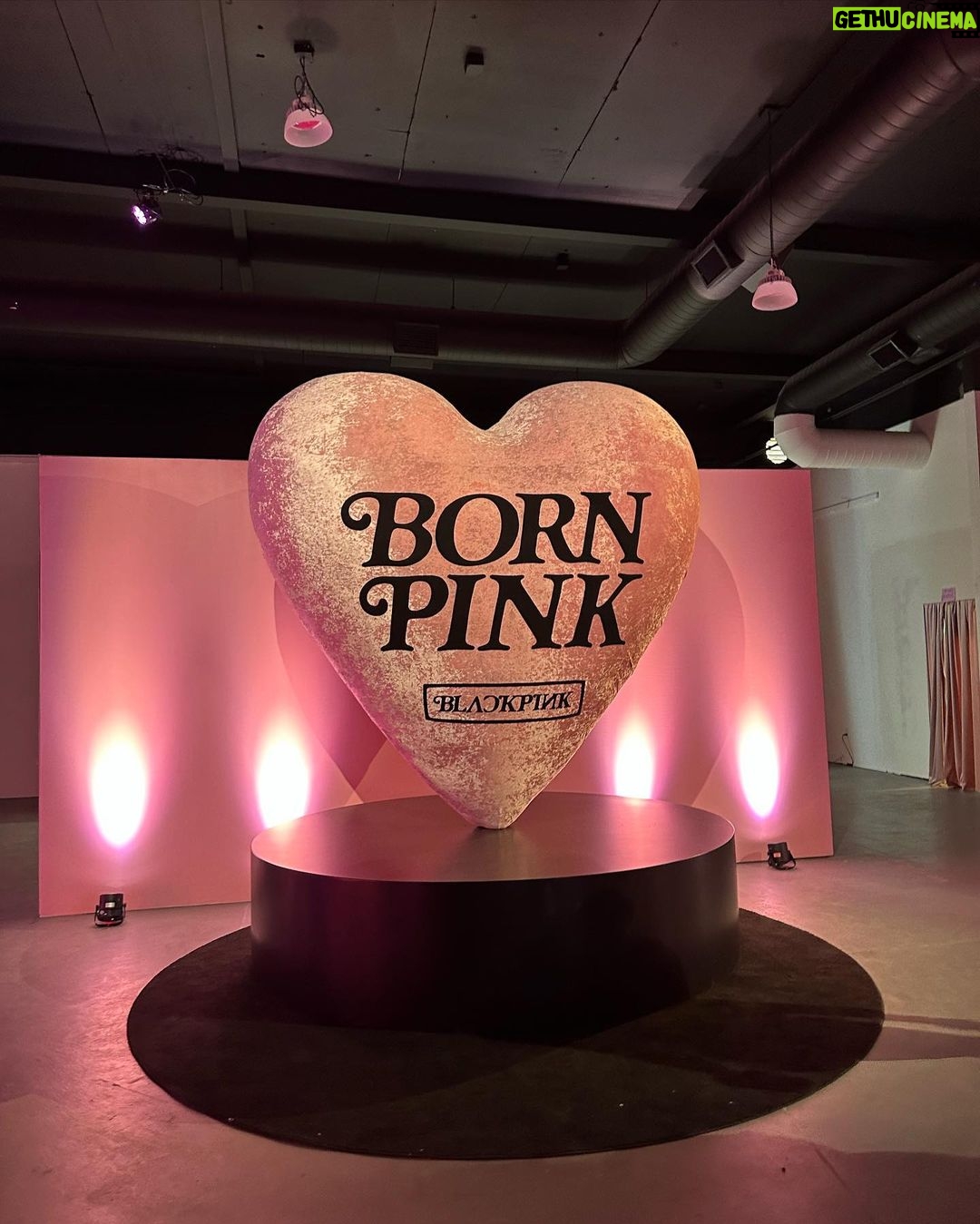 Rosé Instagram - 🎀 BORNPINK x @verdy (in LA) Los Angeles, California