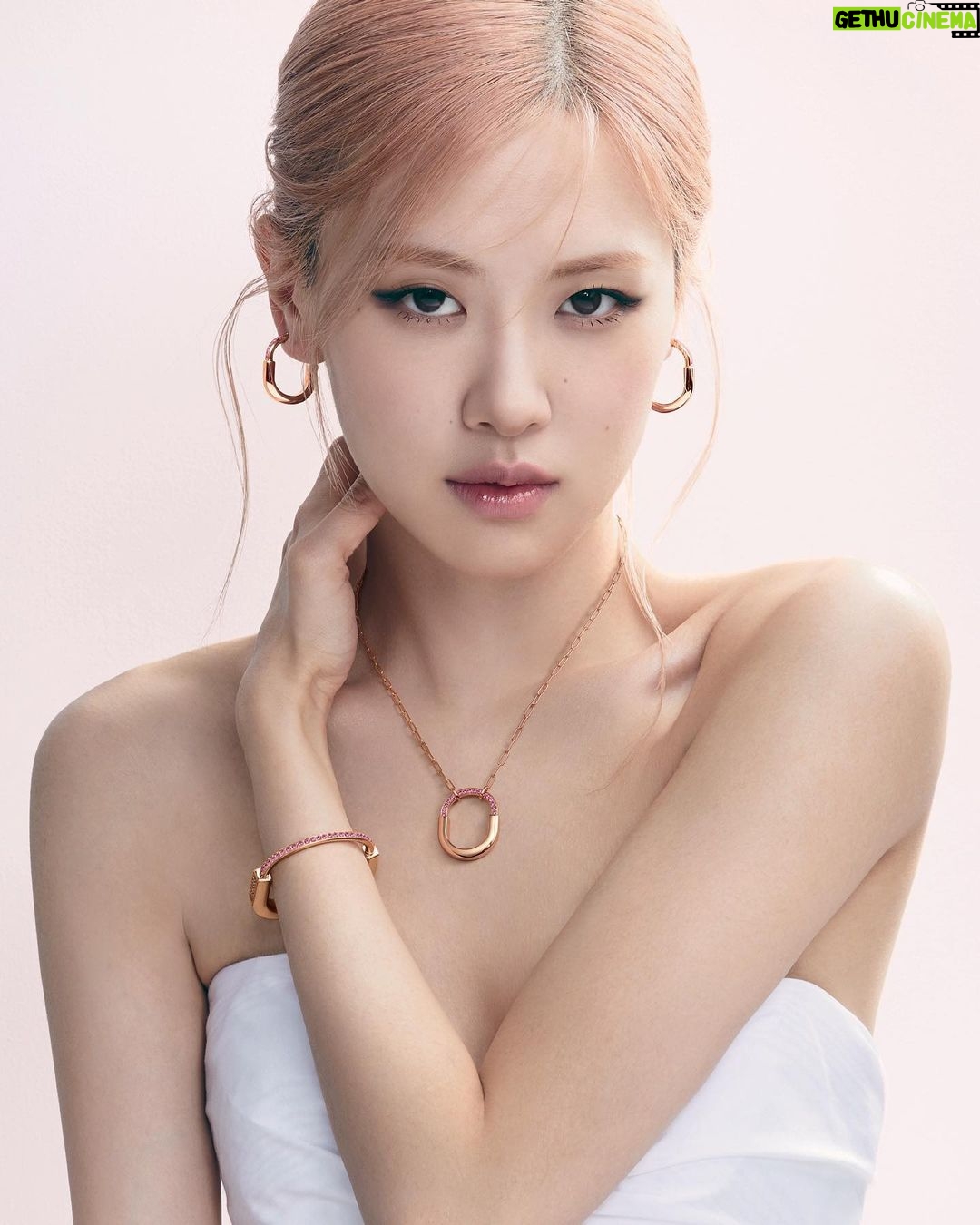 Rosé Instagram - Tiffany Lock ROSÉ Edition is a representation of the infinite power of love, embodying both the spirit of the Lock collection and the purpose of my music. Each design within my first capsule collection in collaboration with Tiffany features pink sapphires, one of nature's rarest sapphire colors. I hope you all enjoy these. 🤍
