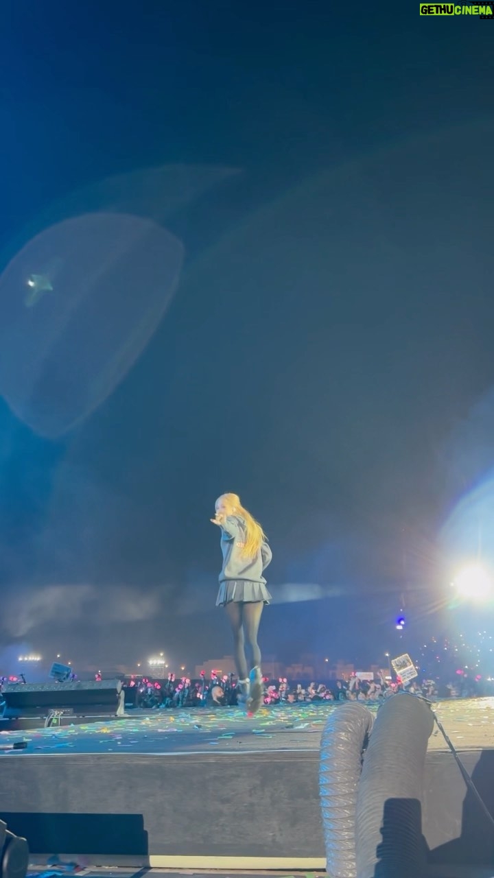 Rosé Instagram - Riyadh 🤍 you were so much fun !!!! So happy to finally perform in your city ✨ Riyadh, Saudi Arabia