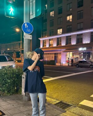 Rosé Instagram - Osaka 🤍 we had so much fun in your city.. how grateful we are for every single one of you..!! どもありがとうございます ♡ (the last one’s just for u blinks hehe)