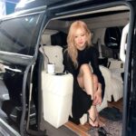 Rosé Instagram – @ysl pop up event at @the_hyundai, Seoul. 많은 관심 부탁드려요🖤 The Hyundai Seoul
