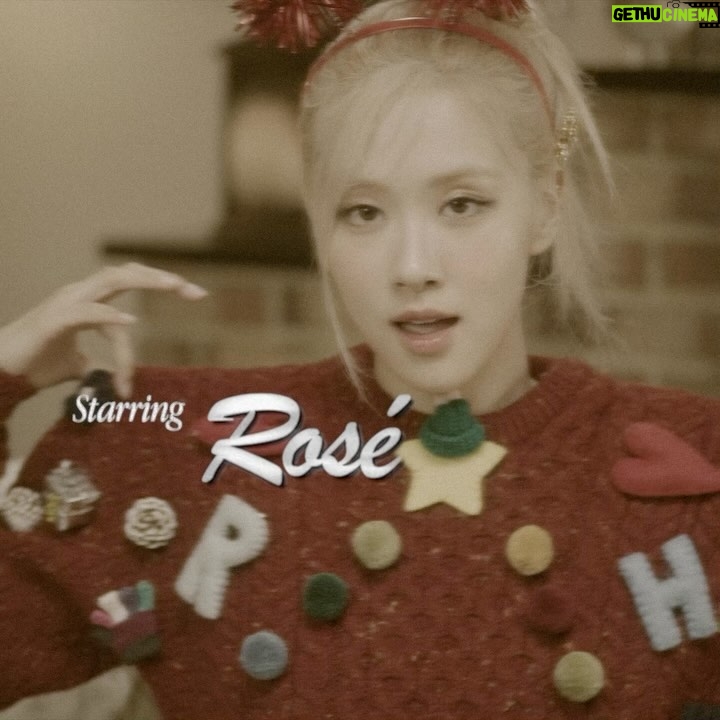 Rosé Instagram - D.I.Y. CHRISTMAS SWEATERS STARRING HANK AND ROSÉ coming soon with this winter’s Season’s Greeting’s 🌲⛄️🧦 🌨️