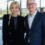Rosé Instagram - What a week it’s been. I am immensely grateful to have been invited to Apple Park to speak at the APEC spousal event about my experience on mental health, Blackpink to have been invited to the Korean state banquet at the Buckingham Palace, and to receive an honorable MBE alongside my fellow bandmates. It has been a week of many emotions. But grateful is a word that best describes the week. I thank the many blinks out there who genuinely support who we are and what we stand for. I am grateful to have this platform and to be able to share positivity.