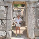 Rosa Diletta Rossi Instagram - Forse l’estate ha finito di vivere. Si sono fatte rare anche le cicale. Sentirne ancora una che scricchia è un tuffo nel sangue (…) È morto solo chi pensa alle cicale. Se non se n’è avveduto il torto è suo. NIENTE DI GRAVE E. Montale #estate #seichiaracomeibacichehoperduto