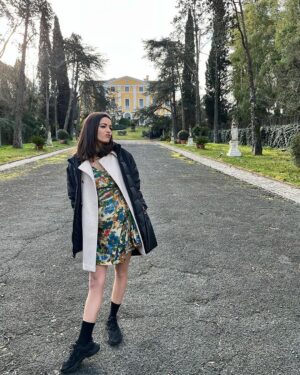 Rosa Diletta Rossi Instagram - Conservo questi ricordi gelosamente…
Alcuni incontri sono talmente rari da farteli sembrare dei regali della vita. 
Senza la squadra straordinaria di cast tecnico e artistico #mariacorleone non avrebbe preso vita. 
A loro, ognuno di loro va la mia più grande riconoscenza. 
Uno su tutti va a @mancio78 che ha saputo guidarci con garbo e attenzione, che non ha mai mancato il dialogo e la generosità, che ha un talento autentico e pieno di vita. 

Vi aspettiamo con ansia!