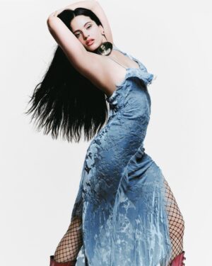 Rosalía Instagram - @dazed 🩵💚🖼️🧚✨