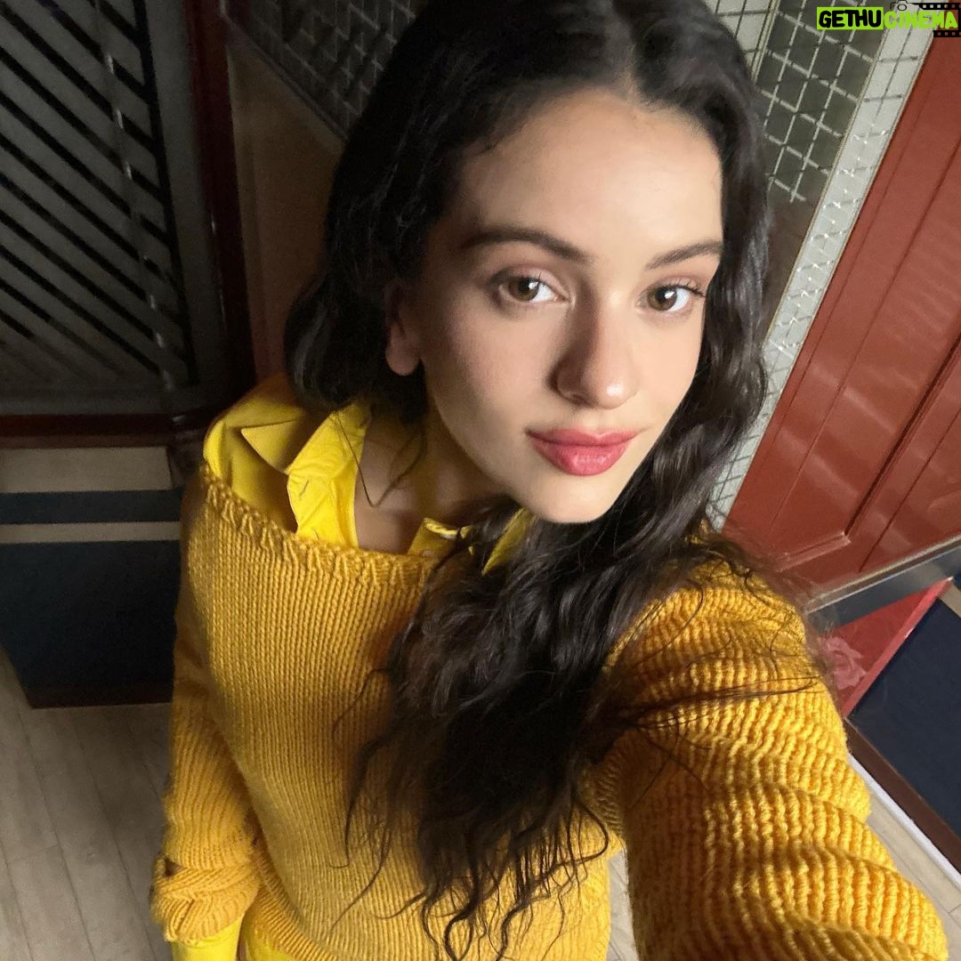 Rosalía Instagram - Hace unas semanas que volví a Tokyo para rodar el video de TUYA y xk esta ciudad me tiene enamora💛TUYA SALE ESTE JUEVES DIA 8 alas 00:00 ESPAÑA, 3:00 pm LA, 4pm MÉXICO y 6pm NY ME MUEROOO Tokyo,Japan