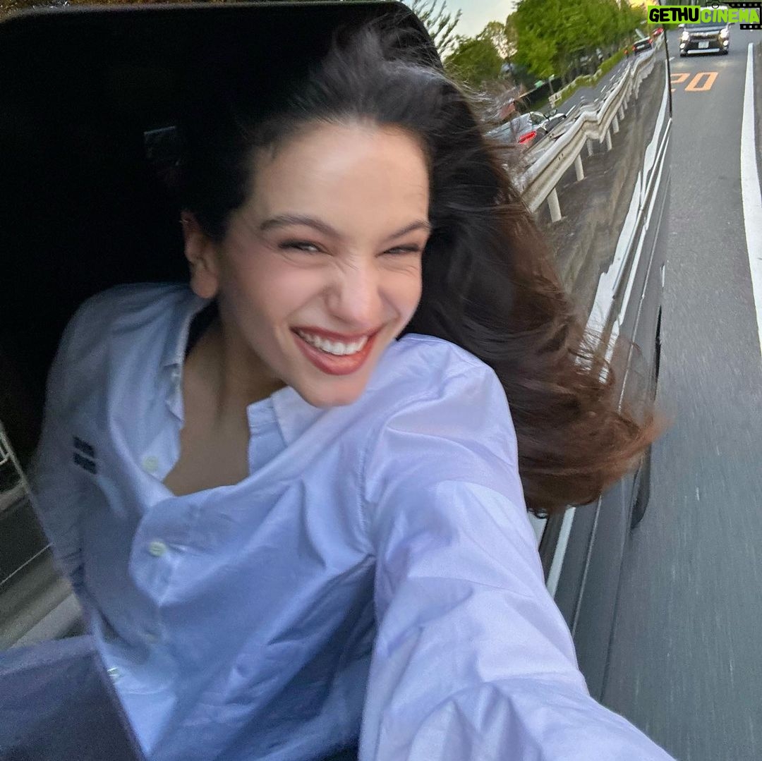 Rosalía Instagram - Hace unas semanas que volví a Tokyo para rodar el video de TUYA y xk esta ciudad me tiene enamora💛TUYA SALE ESTE JUEVES DIA 8 alas 00:00 ESPAÑA, 3:00 pm LA, 4pm MÉXICO y 6pm NY ME MUEROOO Tokyo,Japan