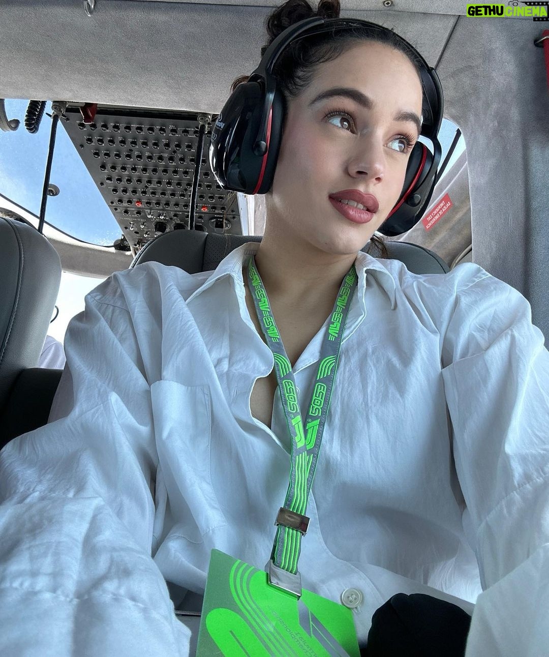 Rosalía Instagram - BARCELONA T’ADORO❤️ q feliç de tocar a casaaaAAAAAAAAAA🥹 WAAAAAAAAA Primavera Sound Barcelona