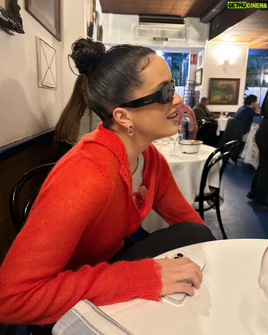 Rosalía Instagram - Que solo quedan 13 conciertos de Motomami???!?????? Madrid, España