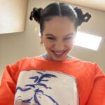 Rosalía Instagram - 🛞✌️MOTOCHELLA 2 DONEEEE🌴🧡🏜️☀️!!!!!!!! Thank you thank youuu :) Coachella, California