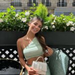 Rosanna Jegorel Instagram - Gros sourire sur la green card 🤪 Place Victor-Hugo