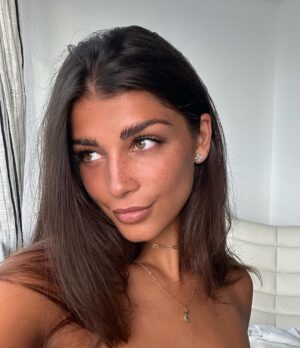 Rosanna Jegorel Instagram - Les taches de rousseur vous en pensez quoi ? 🤭
#selfietime