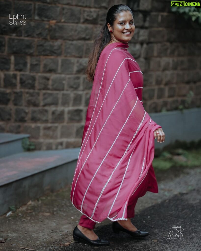 Roshna Ann Roy Instagram - ♥️♥️ Kochi, India