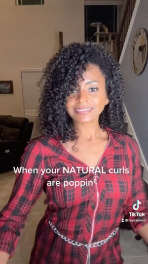 Royce Reed Instagram - When your natural curls are just Poppin, so you dance… 🤣🫠🥰😍❤️👅 #naturalhair #naturalcurls #roycereed #justdance I achieved this with @patternbeauty hair products…