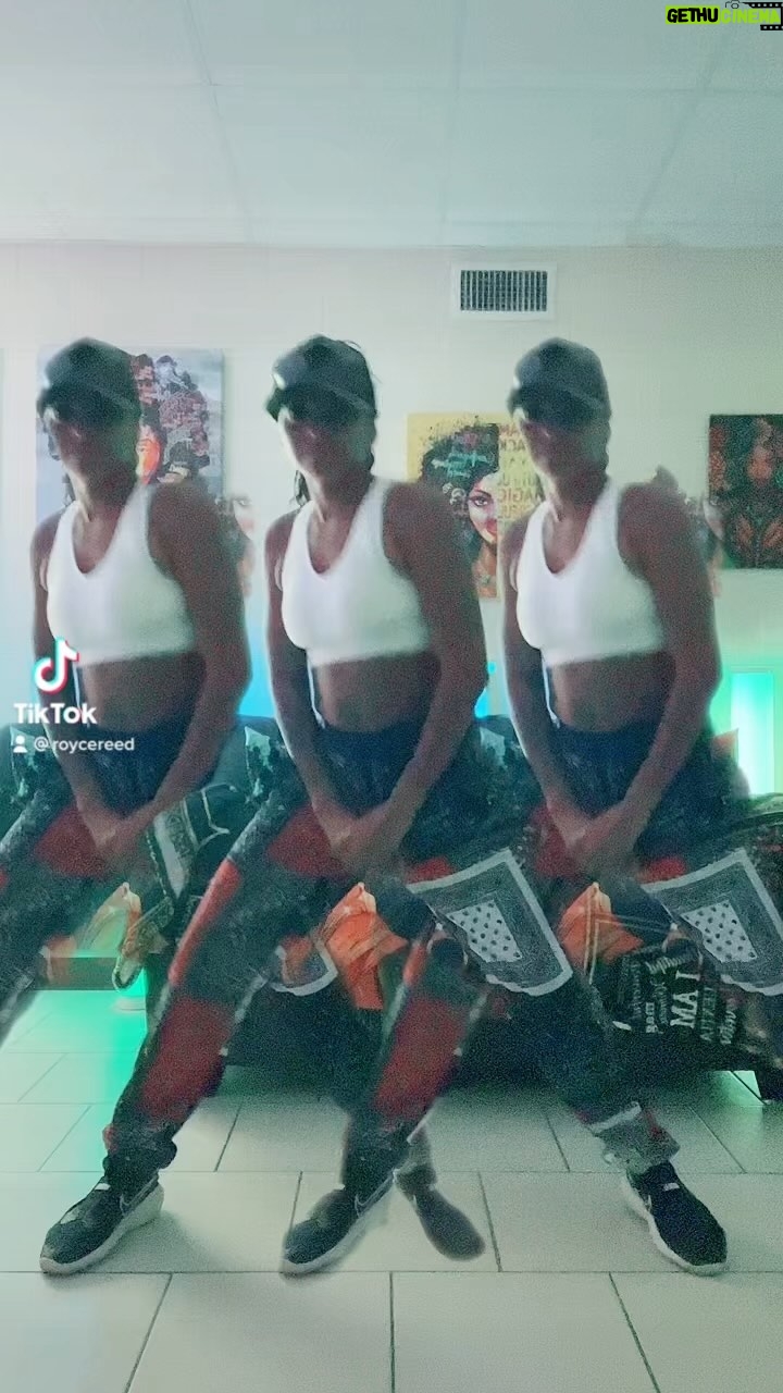 Royce Reed Instagram - Repost! Good morning Everyone! Don’t be rude say it back. I haven’t done one of these in the morning in a while so here you go lol. Happy Friday. Have a great day. Be blessed and don’t dwell on the BS. I got bars!!!🤣🤣🤣 #Roycereed #dancereels #iliketomoveitmoveit #explore DC: @cost_n_mayor