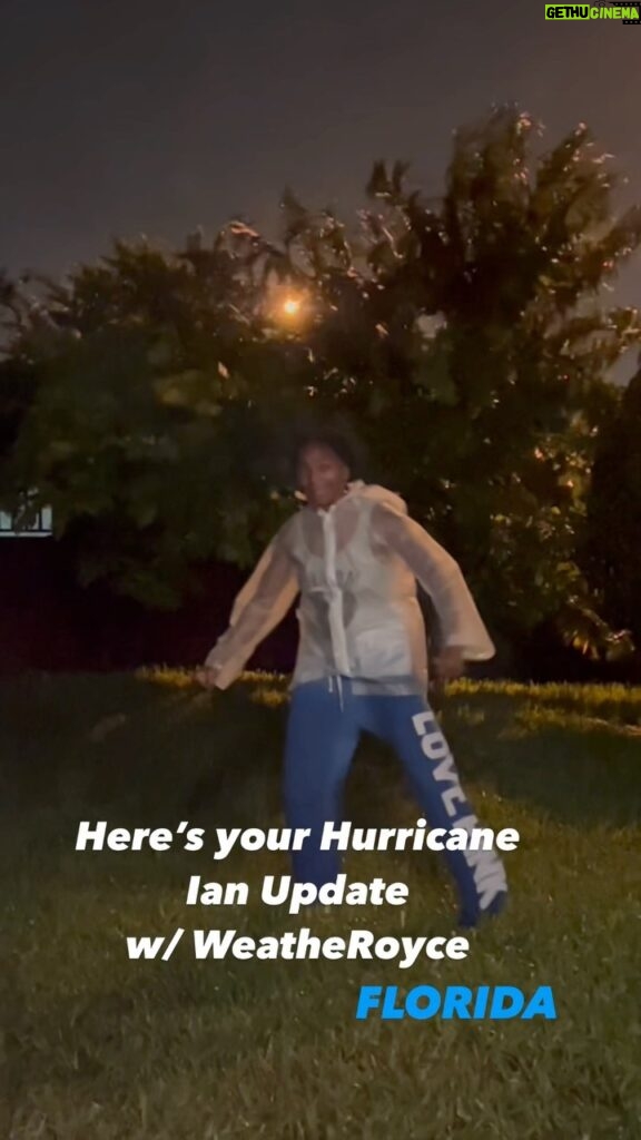 Royce Reed Instagram - Here’s you Hurricane Ian update with #WeatheRoyce and the #411 Been a few years but I couldn’t let you down! 💪🏾🌬️💨💧💦🌪️🌊 #HurricaneIan #Florida #explore #Floridaupdates #hurricaneianupdates #centralflorida #hurricanelife #floridalife