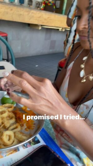 Royce Reed Instagram - I promise I tried y’all. I am not a girly girl. I like to eat comfortably. Sorry not sorry. #wetwillies #roycereed #Keepinitrealwithroyce #icant #nonails