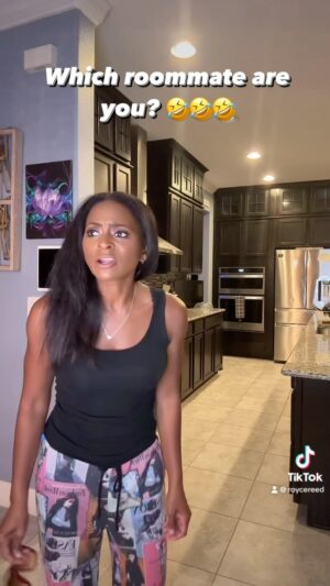Royce Reed Instagram - Which roommate are/were you?! 🤣🤣🤣 Good Morning IG! Don’t be rude, say it back! #thistooshallpass #keepitmoving #dancinginthestorm #roycereed #smilinginspiteof