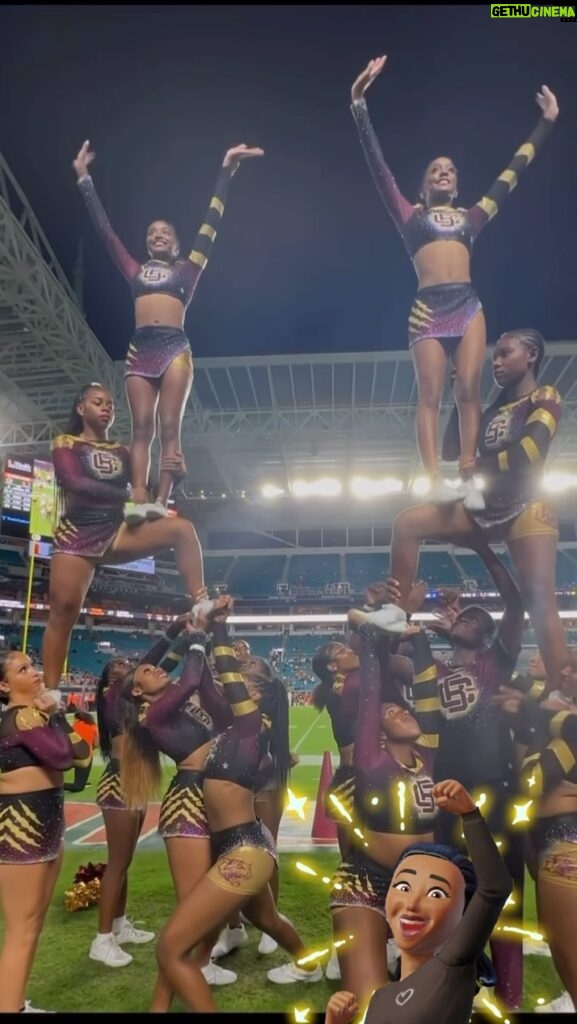 Royce Reed Instagram - Sidelines were LIT! Your B-CU Badcats Showed out! *Repost* Bethune-Cookman University
