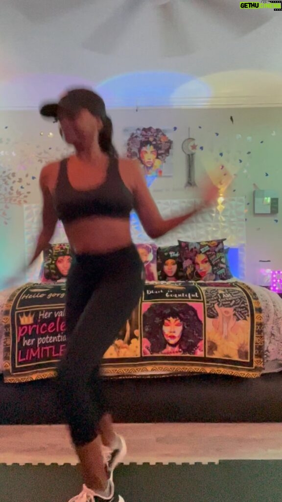 Royce Reed Instagram - Whew! Took the live @sddfit.app class tonight at 7:30PM and I am exhausted! But the step choreography is always my favorite! Keeps me coordinated, active and quick! If you haven’t downloaded this app you’re tripping! The love classes feel like you’re actually there. My son came in asking who I was talking to?! 🤣🤣🤣 But for real! This is not an ad, I give credit when it’s due and I enjoy taking these classes live and on demand!