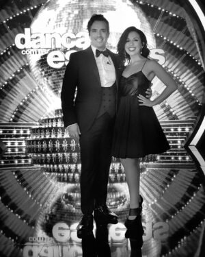 Ruben Madureira Instagram - Obrigado @tvioficial e @endemolpt pelo desafio. ⭐
Nada nos move mais do que humanizar todas as formas de arte, daremos sempre o melhor de nós!
Let's go!!!!
❤🎩 #dancacomasestrelas 
#dancingwiththestars 
#sissiruben 
#me 
#girl