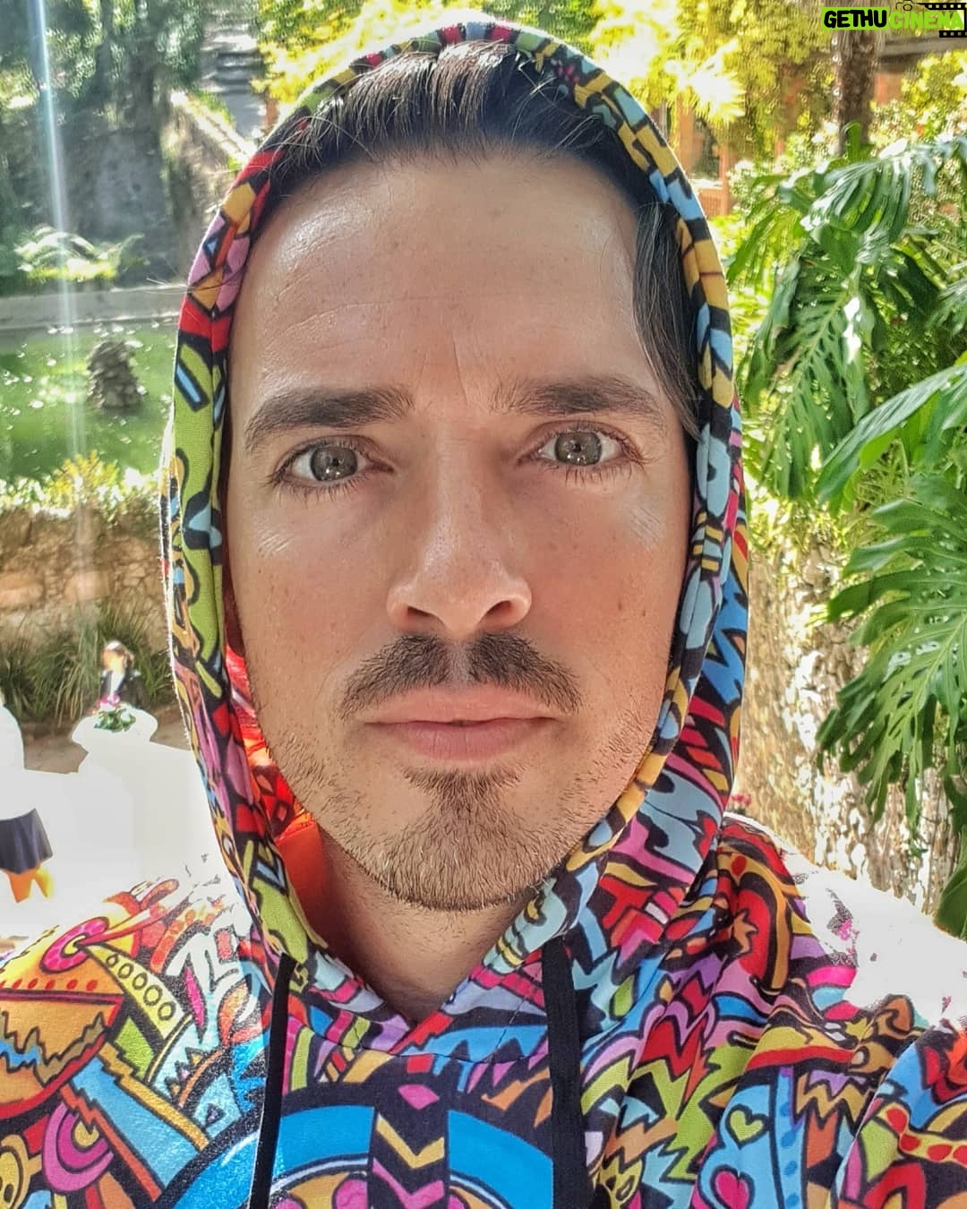 Ruben Madureira Instagram - "The force will be with with you, always" "From my point of view, the Jedi are evil." #darthvader #sissiruben #starwars #actor #theatre #movies #love #photooftheday #beautiful #smile #happy #picoftheday #nature #me Palácio de Monserrate
