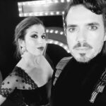 Ruben Madureira Instagram – Eu a Sissi e a Chanel .
Celebração dos 100 anos do mítico Chanel N°5.
Ai de quem cheirar a Sissi.
@chanelofficial
#sissiruben
#chanel
#perfume
#mygirl
#love
Styling- @dino_alves_eu
makeup – @lldanielldaniell