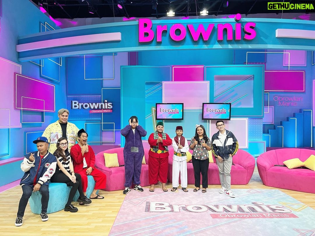Ruben Onsu Instagram - Live @brownis_ttv Kamis
