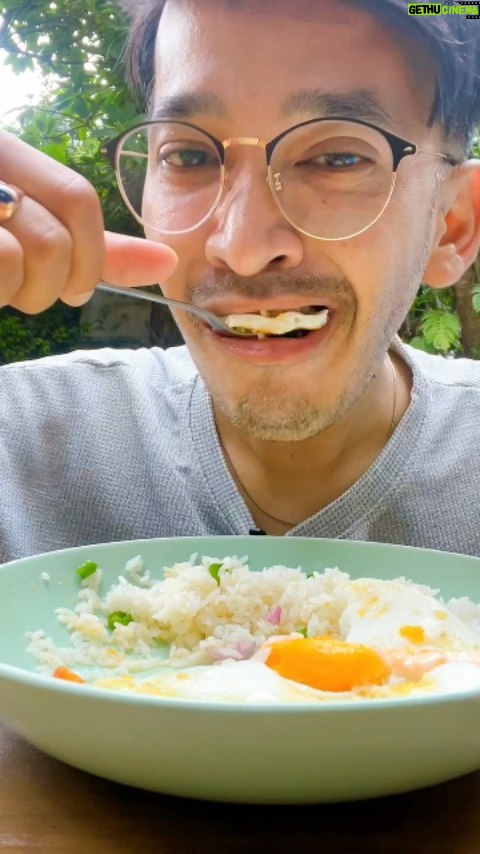 Ruben Onsu Instagram - Kha Pun Khap !! Telur Thailand ala aku nih guys !! Praktis !! Maknyusss !! pastinya bikin kamu gak bisa berhenti nguyah terus #rubenonsuofficial #justruben #rubenonsu #janganlupabersyukur #rezekigakketuker #realbensu #kuliner #masakanviral #asyiknyakuliner