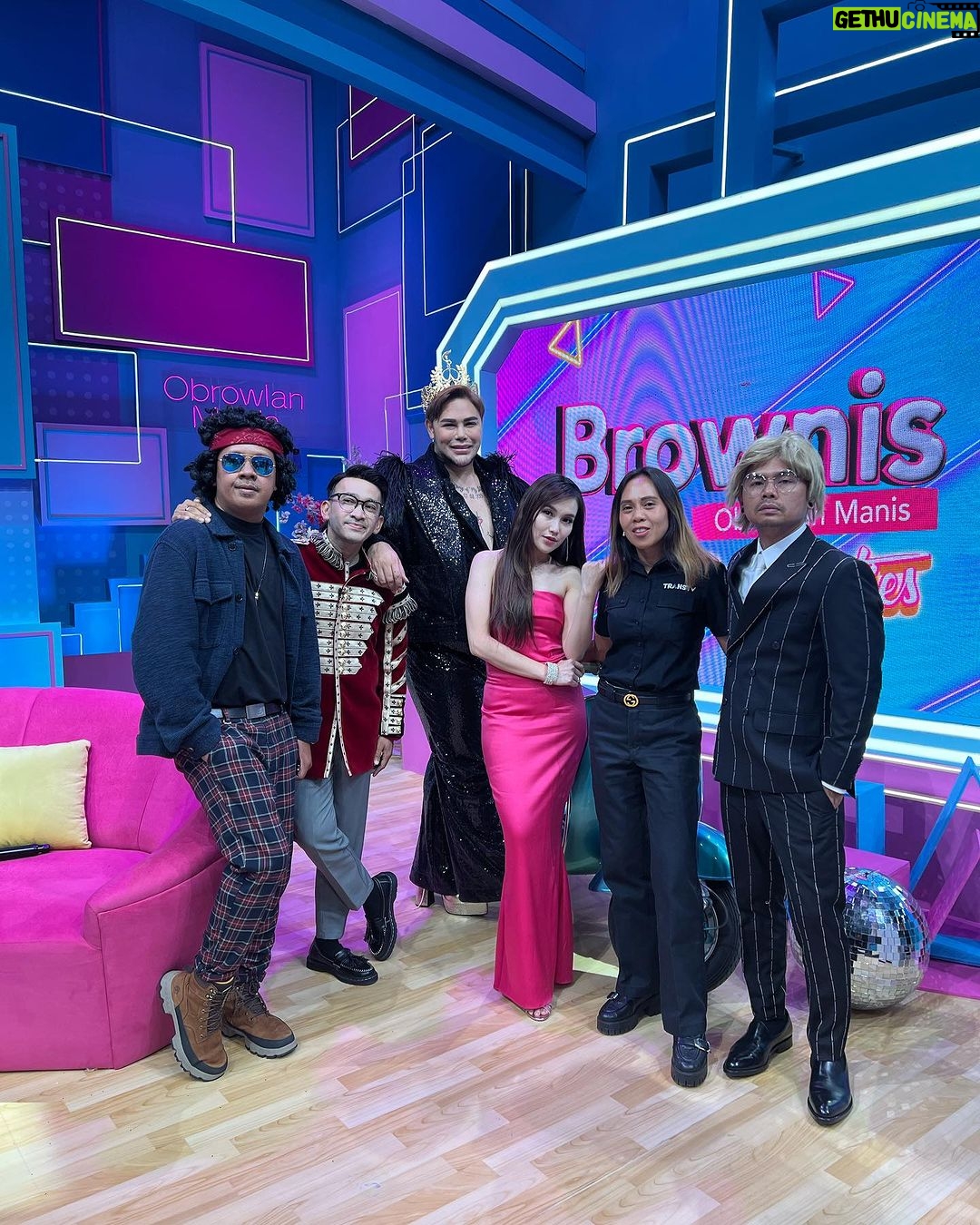 Ruben Onsu Instagram - 6 tahun bersama @brownis_ttv 🎉🥳🎊🎁🎈🎉