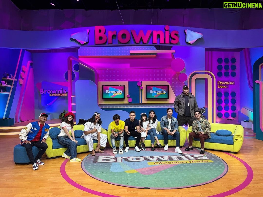 Ruben Onsu Instagram - live @brownis_ttv kamis