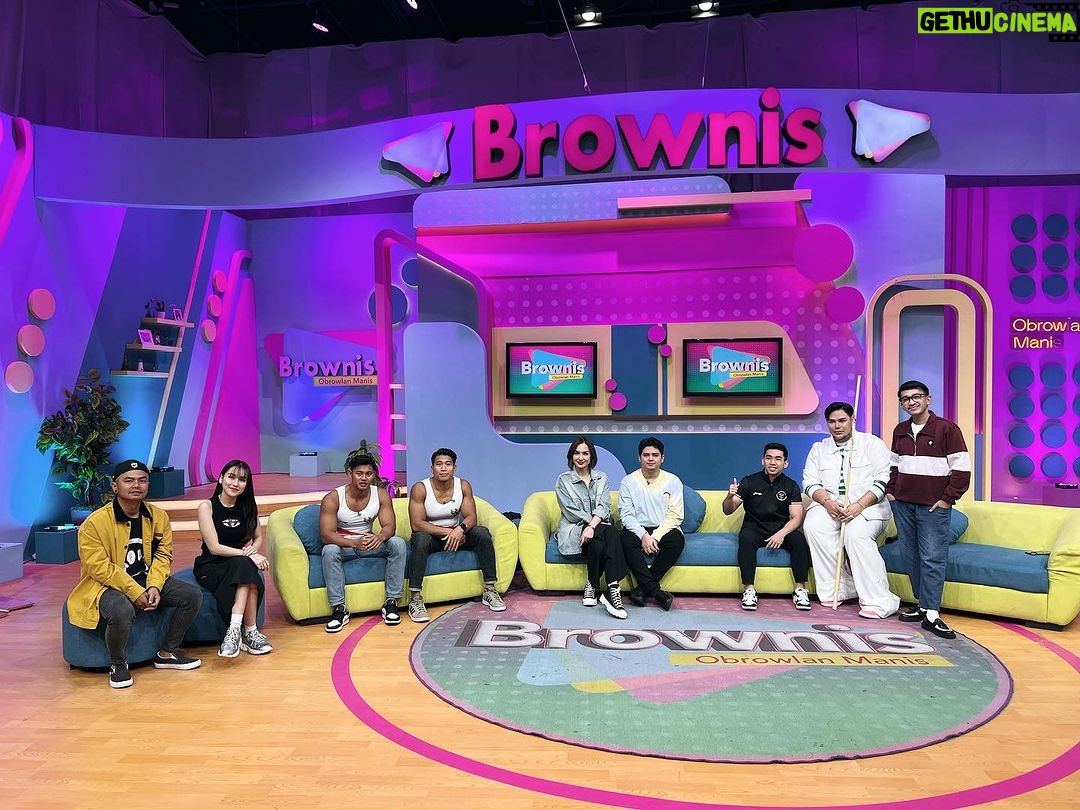 Ruben Onsu Instagram - live @brownis_ttv rabu
