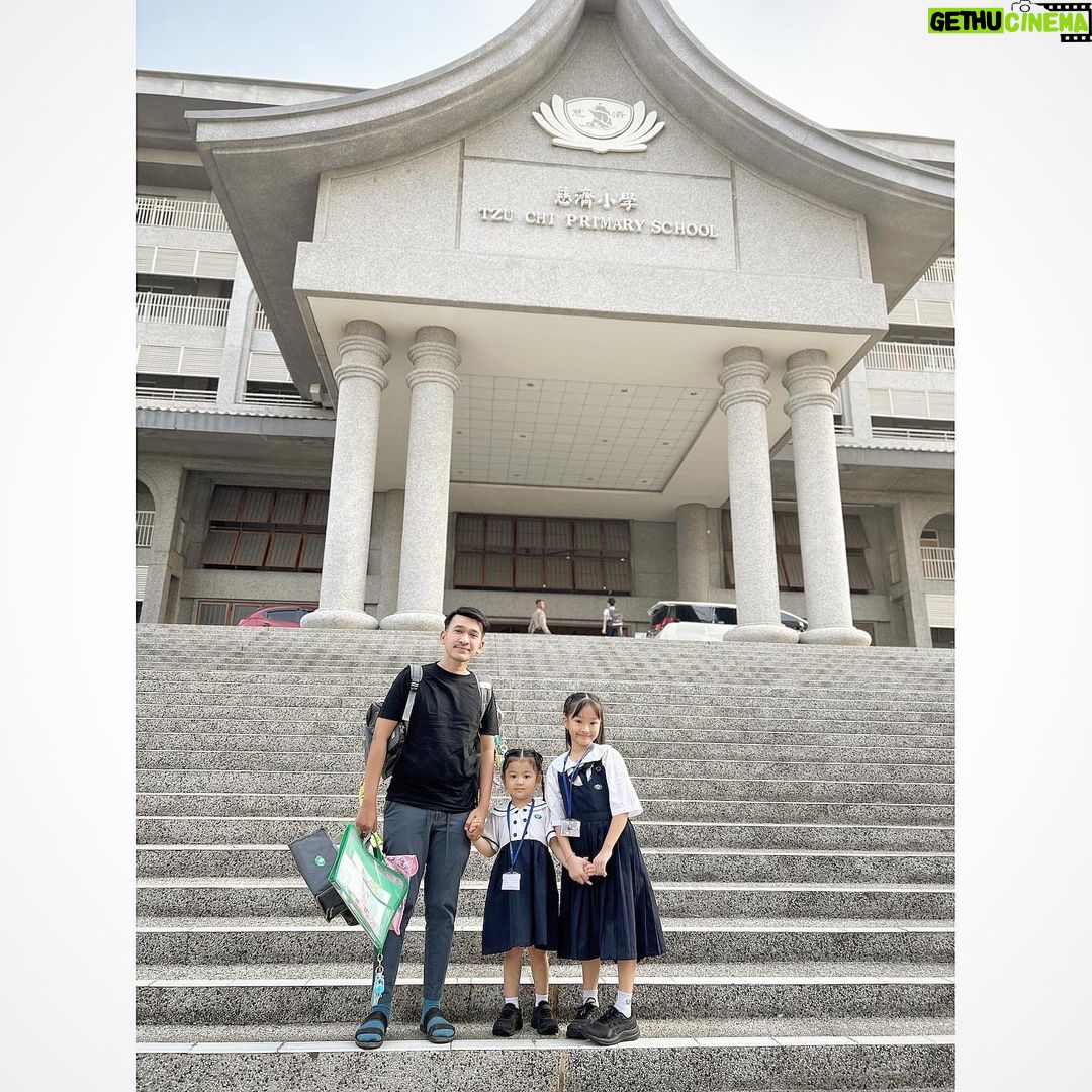 Ruben Onsu Instagram - Selamat Hari Senin 🤍 . #rubenonsu #bensu #realbensu #justruben #jalani_nikmati_syukuri #janganlupabahagia #senyuminaja #rezekigakketuker