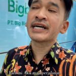 Ruben Onsu Instagram - Mau liburan ramean yang lebih seru dan gak capek di jalan? 😍 No worries! Bigbird Alpha Premium bisa jadi pilihan utama buat perjalanan ramean kamu🥳 Bis dengan fitur super lengkap dan interior yang eksklusif bikin perjalanan kamu pasti terasa nyaman dan #EZ ! Gak percaya? cek video ini sampai habis ya👀 Info & Pemesanan Bigbird Whatsapp: 0811 1794 1234 Call Center: 021-7980808