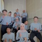 Ruben Onsu Instagram - Siapa yg liat lagu ini ikutan goyang juga hayooo ngaku ??? . #rubenonsu #bensu #realbensu #justruben #jalani_nikmati_syukuri #janganlupabahagia #senyuminaja #rezekigakketuker
