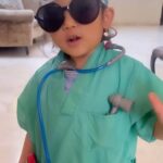 Ruben Onsu Instagram - Hallo bu dokter @thaniaputrionsu 🤍🤍 . #rubenonsu #bensu #realbensu #justruben #jalani_nikmati_syukuri #janganlupabahagia #senyuminaja #rezekigakketuker