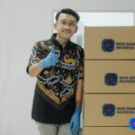 Ruben Onsu Instagram - Setelah melakukan beberapa kali pertemuan dan saya percaya memulai sesuatu yang baru bisa membantu memajukan ekonomi kreatif untuk indonesia, hanya hal ini yg bisa saya lakukan. Bukan di kota besar tapi saya yakin usaha ini bisa menjadi besar dan berkembang, selama mau berusaha 🤍💪 . @bensinovasi.indonesia . #rubenonsu #bensu #realbensu #justruben #jalani_nikmati_syukuri #janganlupabahagia #senyuminaja #rezekigakketuker