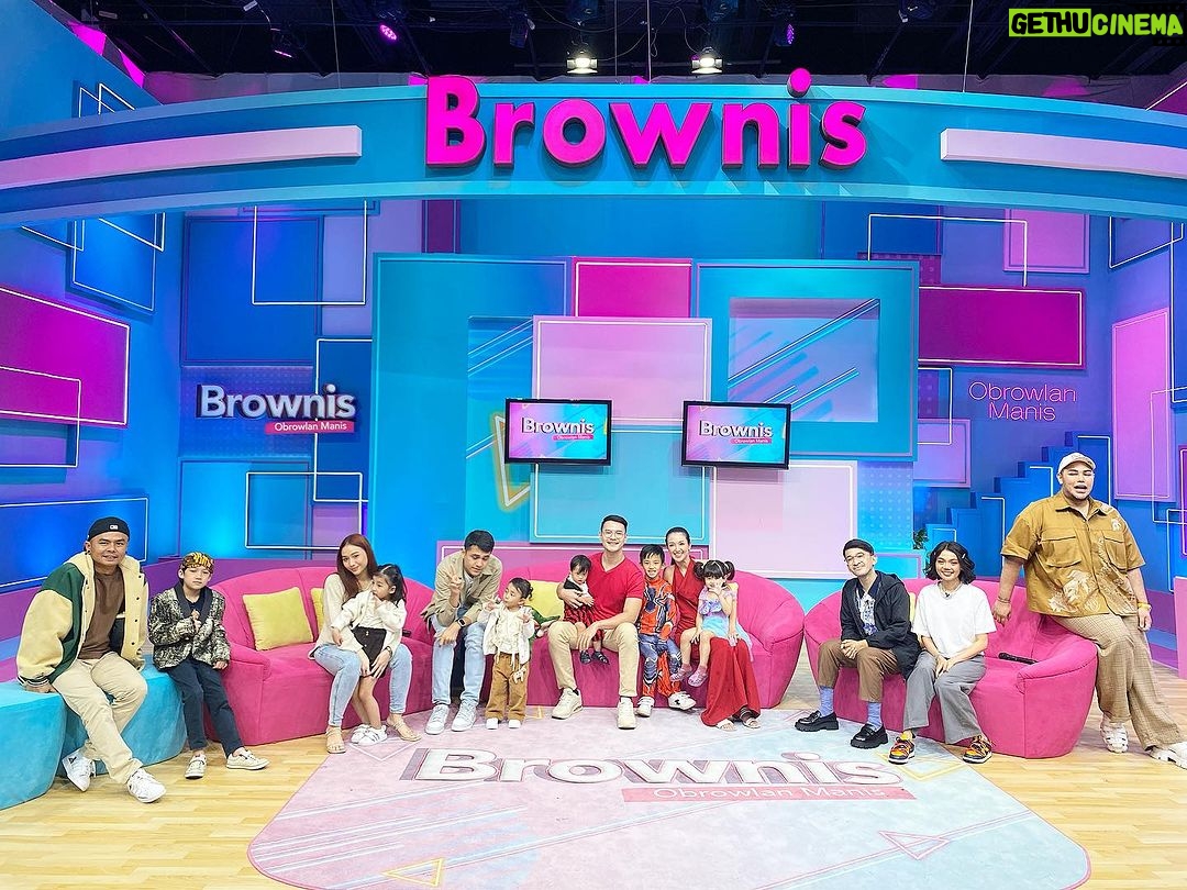 Ruben Onsu Instagram - Live @brownis_ttv Jumat