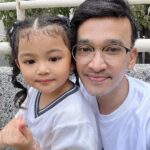 Ruben Onsu Instagram - Tebak siapa yg ngatur gaya fotonya ?? hahahaha . #rubenonsu #bensu #realbensu #justruben #jalani_nikmati_syukuri #janganlupabahagia #senyuminaja #rezekigakketuker