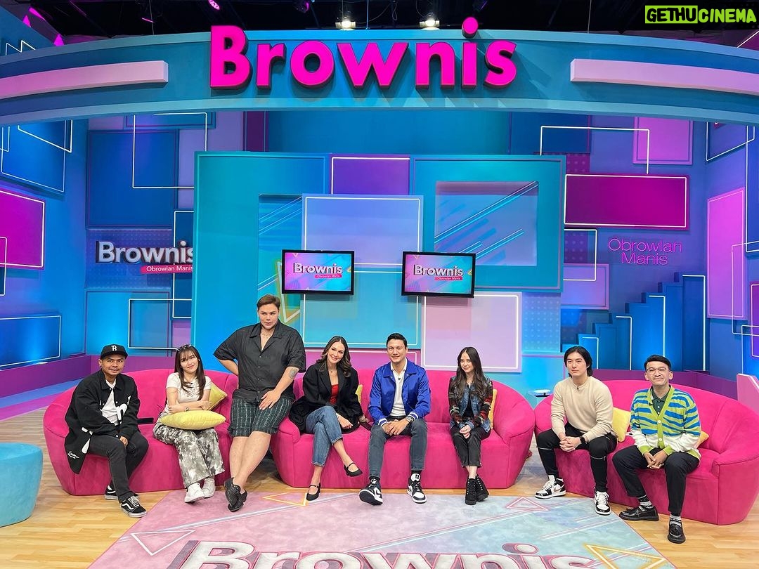 Ruben Onsu Instagram - Live @brownis_ttv Senin