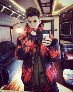 Ruby Rose Instagram - First day seeing a little of everyone else’s costume and characters.. AHHHH UNREAL. ❤️🦇🖤