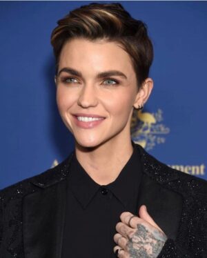 Ruby Rose Instagram - Thank you Australians in film for this amazing honor. To @vindiesel for flying in from London to make the moment truly special and for giving me the strength to push through everything, always. To @riawna and @morganbeau for being my hype crew and my team for everything.