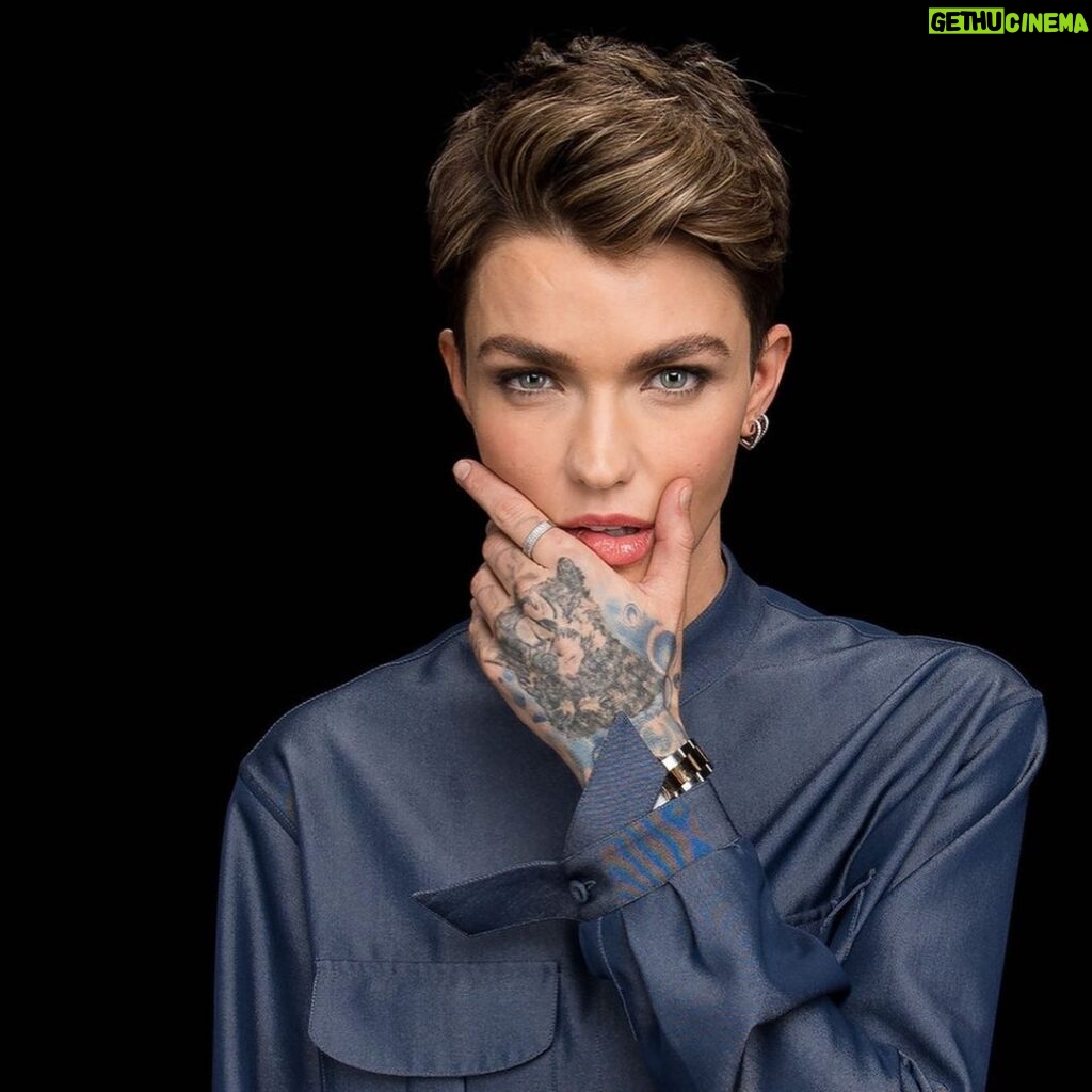 Ruby Rose Instagram - Thanks for having me @buildseriesnyc here I am being expressive as usual...