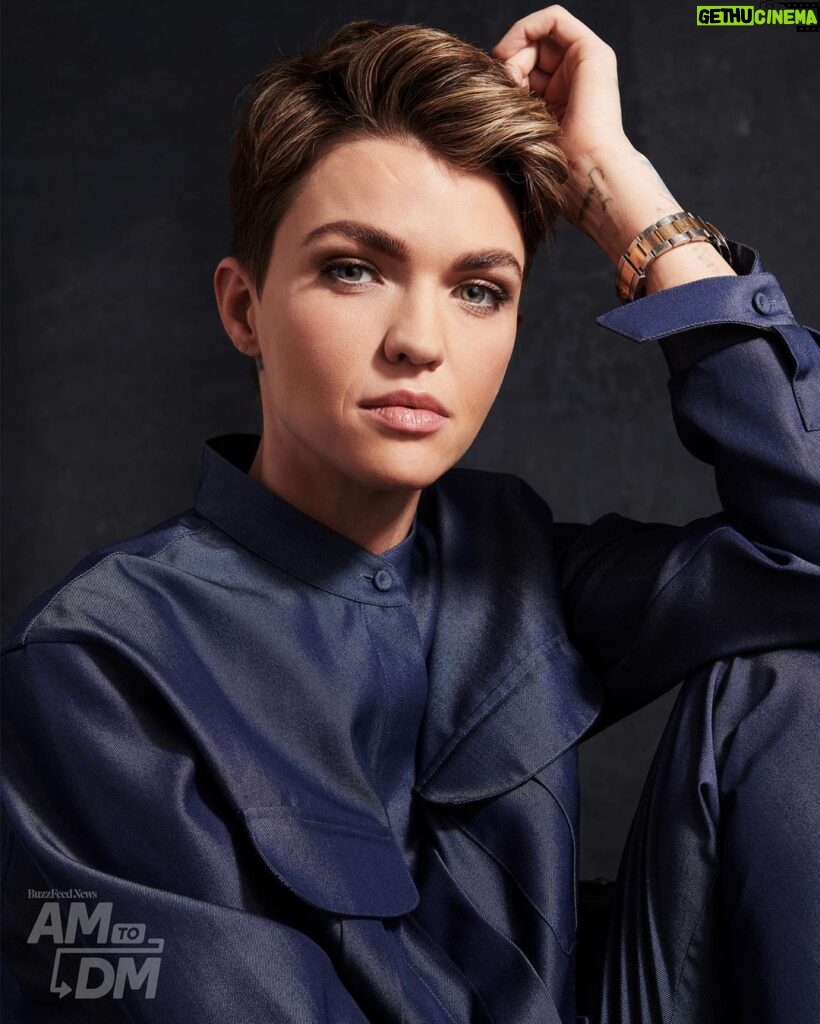 Ruby Rose Instagram - Batwoman press day.. I’m sick as a dog but the energy for this show in NY is unbelievable.