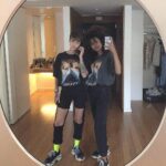 Ruby Rose Instagram - Keeping it 💯 with my 90s analog phone.