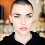 Ruby Rose Instagram - When you’re so bad at taking photos and keeping up with Instagram that you steal the make up continuity photo from make up ( @danielleedesign )🤣 - 1Up film