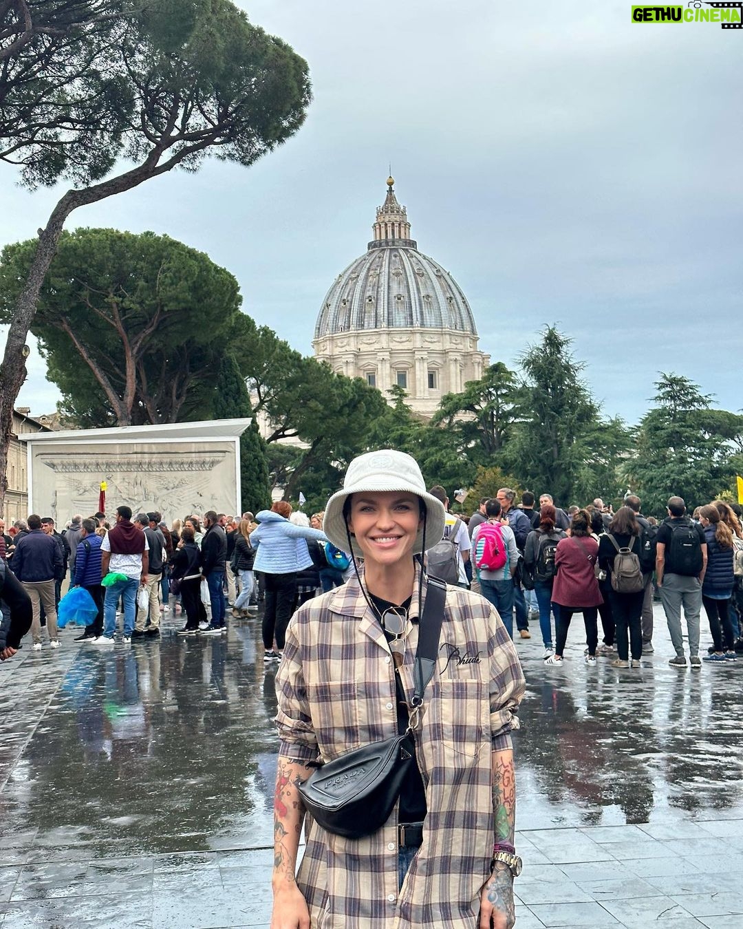 Ruby Rose Instagram - 🥰 Making my way around Rome.