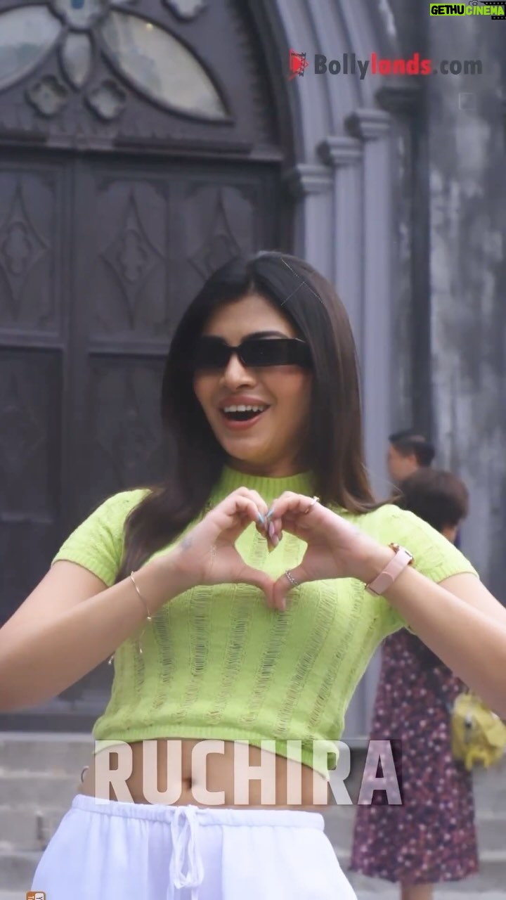 Ruchira Jadhav Instagram - Hey guys, my new travel show- Bollylands.com is now streaming on MX Player. Bollylands.com, A travel show that intertwines the allure of Bollywood with a mesmerizing array of destinations worldwide, offering a vibrant exploration of culture, cinema, and breathtaking locales. Do watch the entire Vietnam season on Mx player.🫰🏻 #ruchirasays Show some love ❤️ Dropping the link in stories. Directed by : @shashank.mane.50 DOP : @farhaanbhatkar Casting Director: @pareshpatelwse Team : @prasadsalve11 @cicymane @yogeshsalgarkar #bollylandsofficial #bollywoodmasala #travel #Vietnam